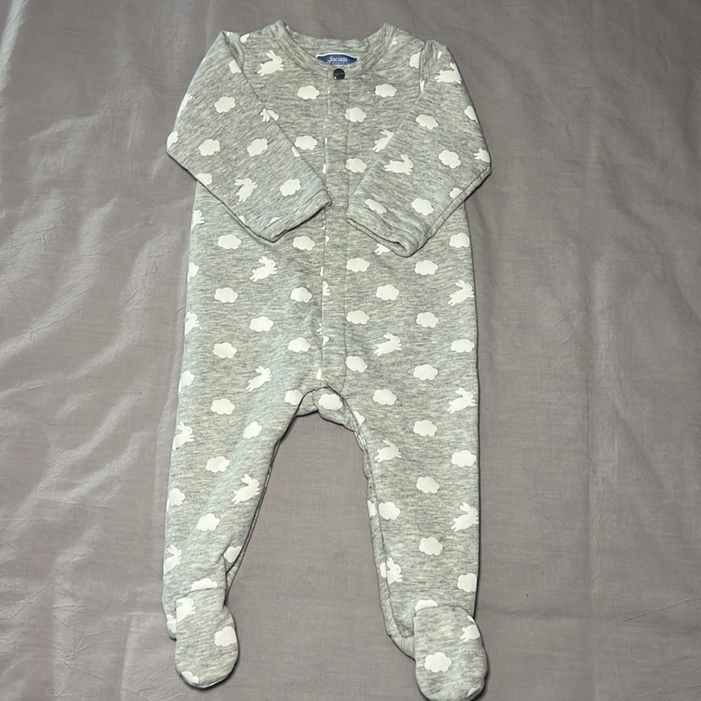 Jacadi Grey Baby Onesie, 6M - Picture 2 of 8